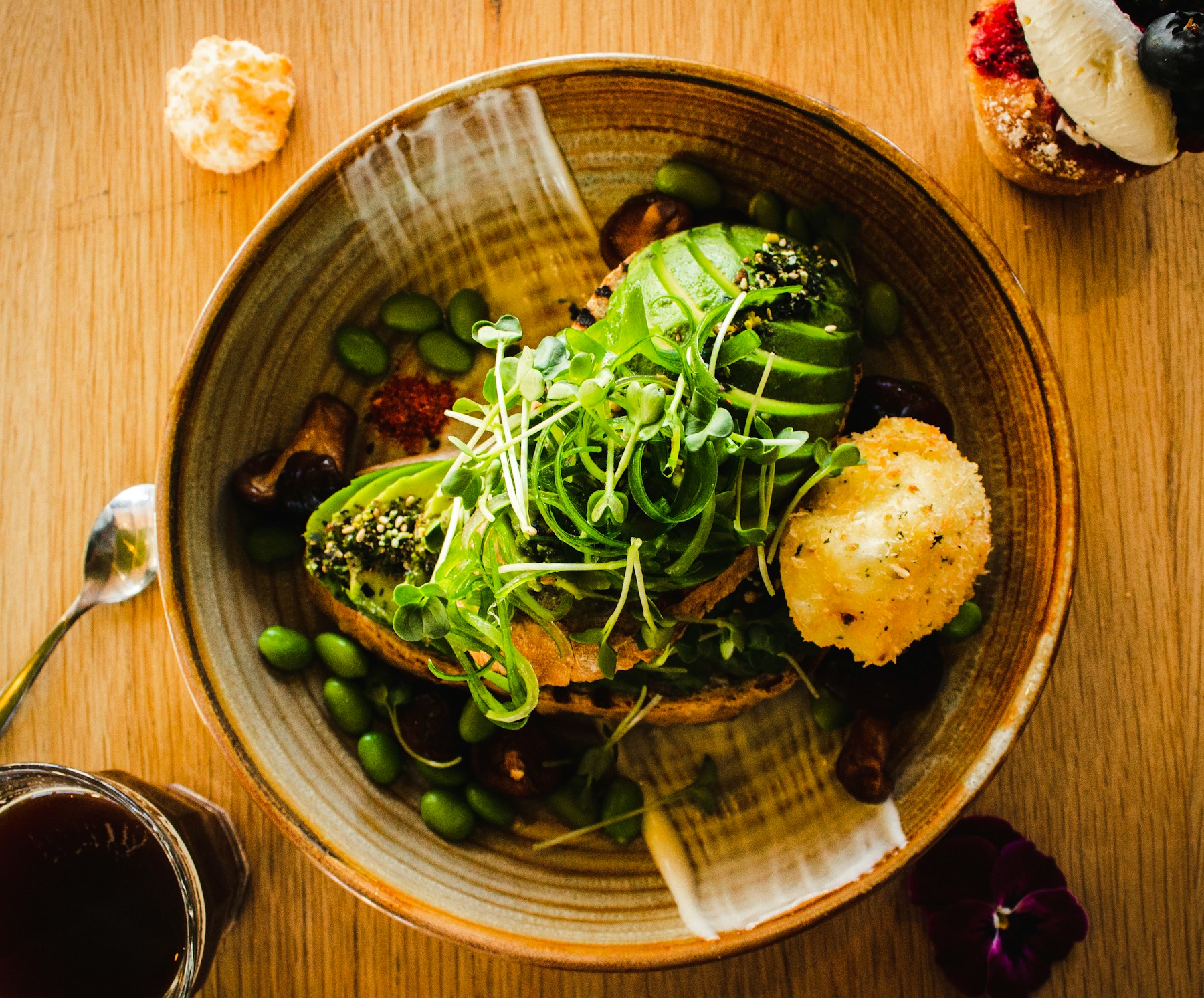 Green bean salad with avocado, herbs, and lemon